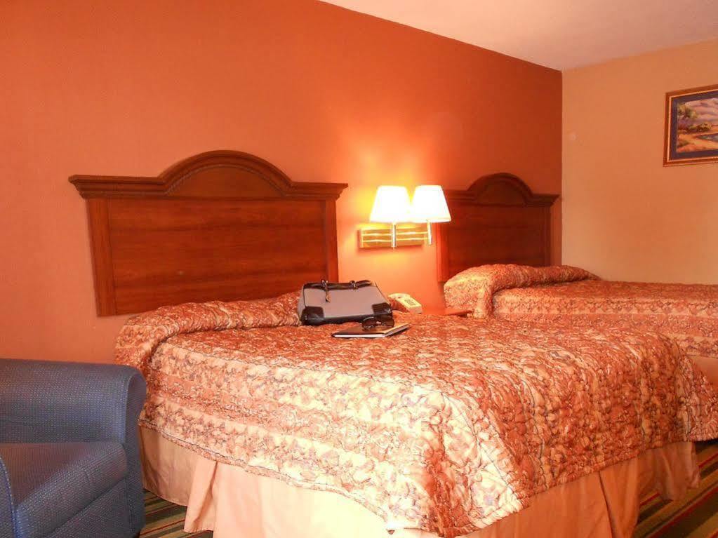 Hotel Baymont By Wyndham Troy Esterno foto